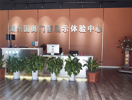 陽光房和露臺如何選擇？湖州門窗廠家來支招